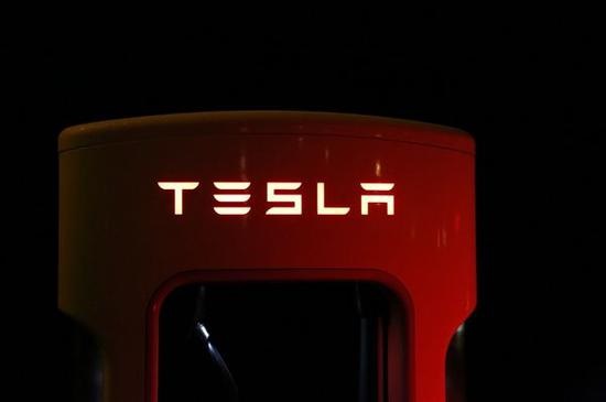 特斯拉將在中國市場下調(diào)使用寧德時代電池的 Model 3 售價