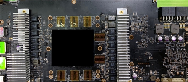 AMD RX 6000顯卡真身首曝：雙8針供電、功耗不容小覷