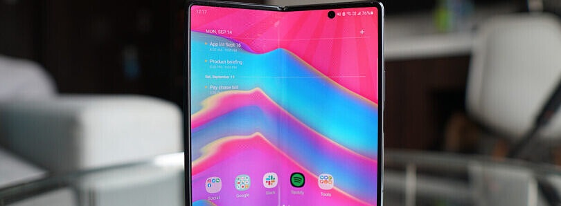 韓媒：Galaxy Z Fold3 將成為三星首款顯示屏下攝像頭手機(jī)，技術(shù)類(lèi)似中興 Axon 20