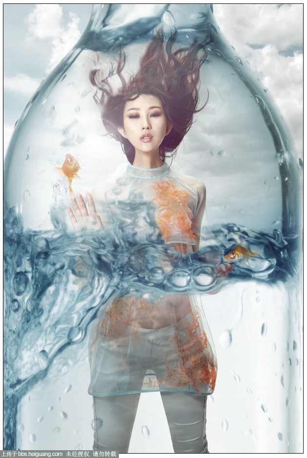PS創(chuàng)意合成玻璃瓶中被水淹沒的美女