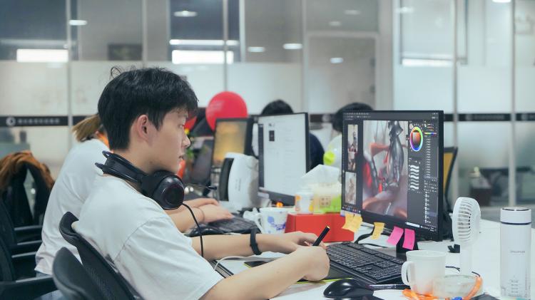 潭州教育傳授知識(shí)與技能，助力人們生活更加幸福美好