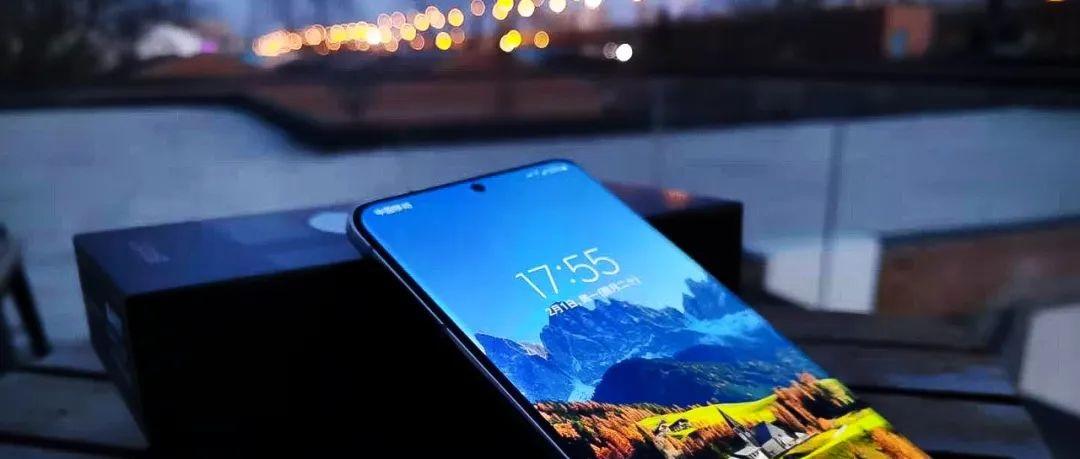 三星新款 OLED 屏通過 UL 驗證:最高亮度超 1500 尼特