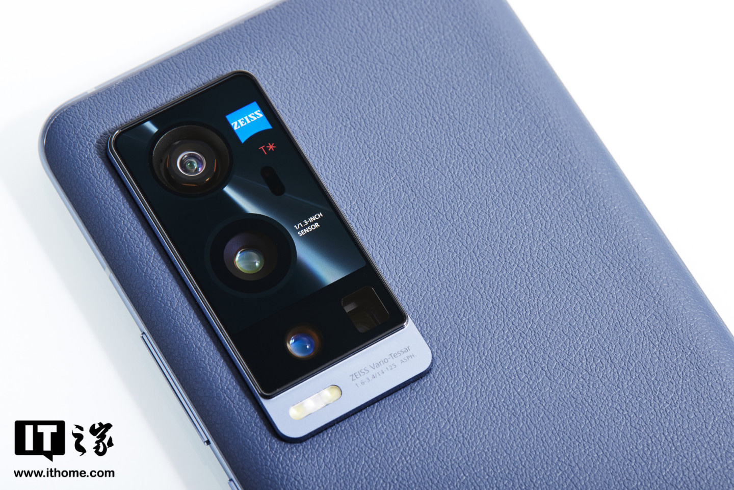 外媒：vivo X60 國(guó)際版將支持像素位移超采樣拍攝，3 月 22 日發(fā)布