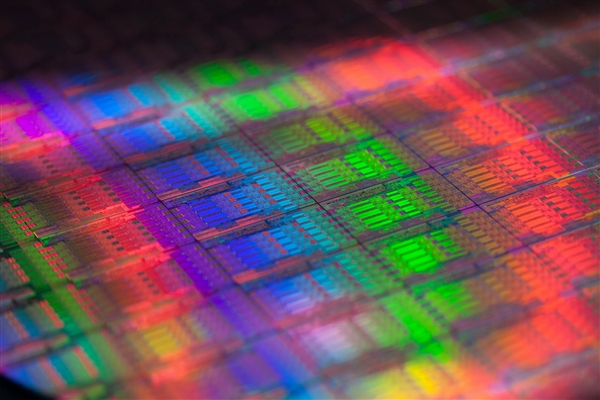 曝Intel要首發(fā)臺(tái)電3nm:兩款CPU正測(cè)試!性能比5nm提升15%