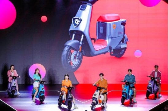 雅迪率先踏入聚焦體驗感、個性化、智能化的新出行時代