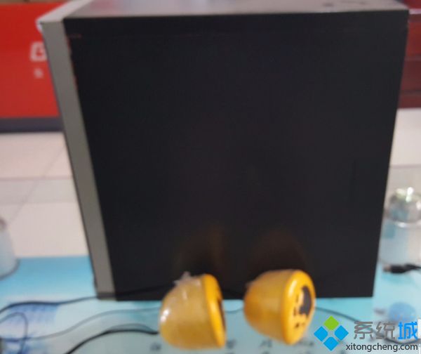 音箱插電腦哪個(gè)孔 電腦怎樣連接音響