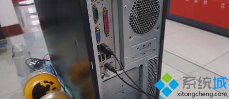 音箱插電腦哪個(gè)孔 電腦怎樣連接音響
