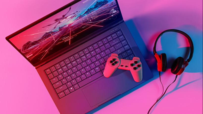 英特爾推出公版 NUC X15 游戲本：i7-11800H、RTX 3070、240 Hz 屏、HDMI 2.1