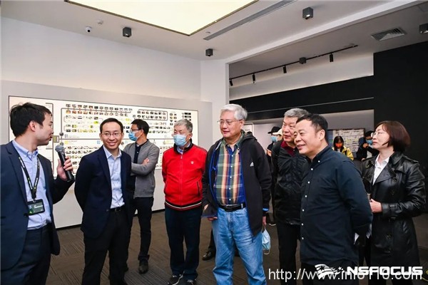 中國計算機學(xué)會計算機安全專委會專家蒞臨綠盟科技西南總部基地參觀調(diào)研
