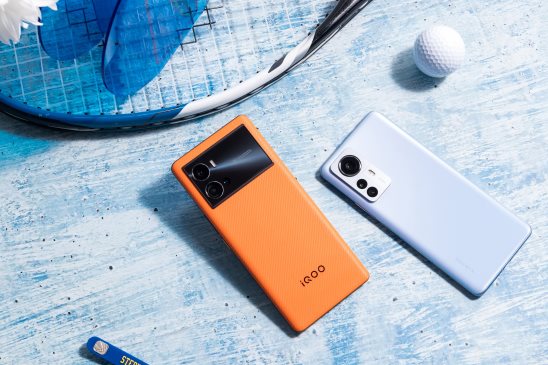 小米12 Pro與iQOO 9 Pro，誰是全新驍龍8最強機？