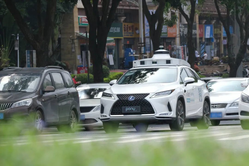 小馬智行:成為國(guó)內(nèi)首個(gè)獲得出租車經(jīng)營(yíng)許可的自動(dòng)駕駛公司