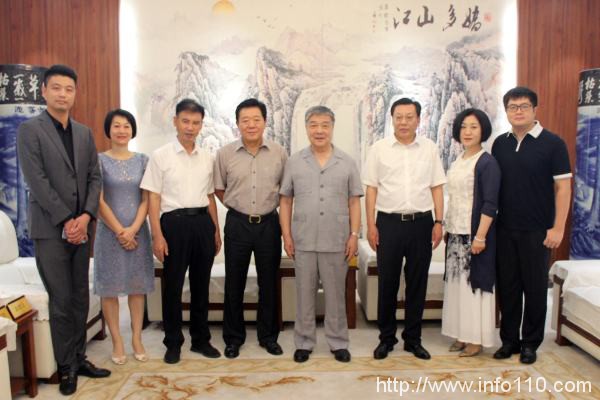 飛諾門陣亮相雁棲湖論壇，持續(xù)推進(jìn)信創(chuàng)行業(yè)生態(tài)建設(shè)